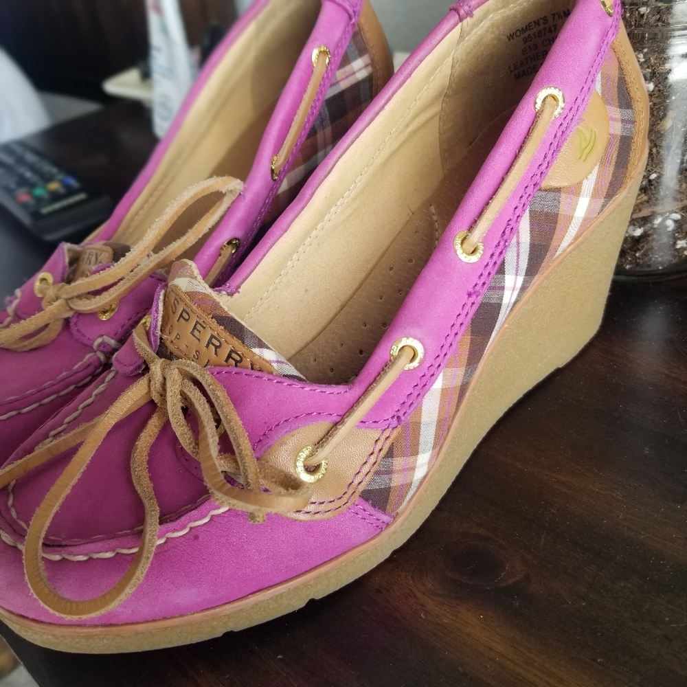 Sperry heels